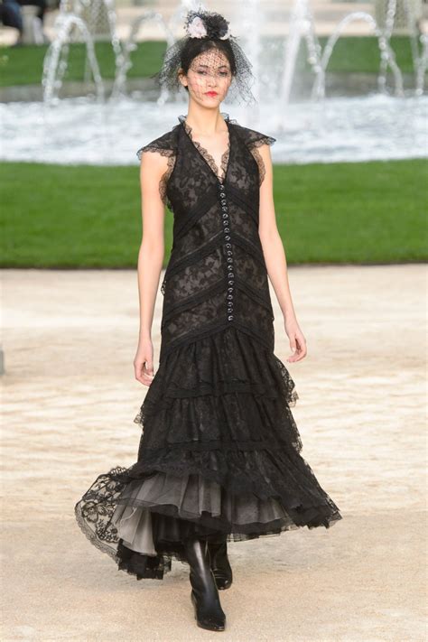 Chanel Spring 2018 Couture Fashion Show 